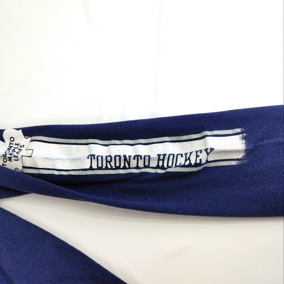 Toronto Maple Leafs long sleeve shirt - Picture 4 of 4